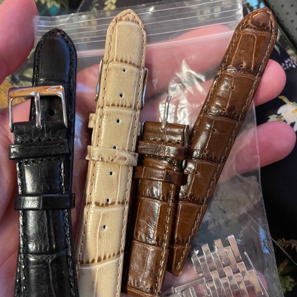 Elini Women’s watch with extra bands